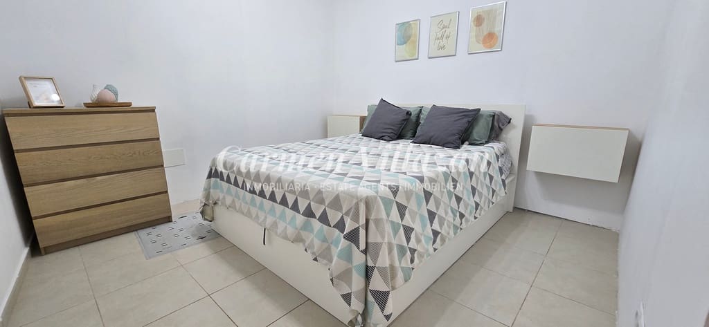 4 slaapkamer Huis te koop in Antigua met garage - € 289.000 (Ref: 9279745)