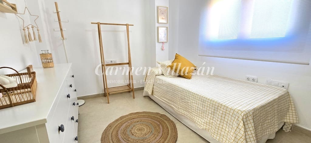 4 slaapkamer Huis te koop in Antigua met garage - € 289.000 (Ref: 9279745)