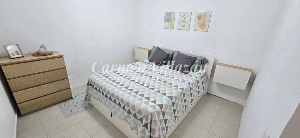 4 slaapkamer Huis te koop in Antigua met garage - € 289.000 (Ref: 9279745)