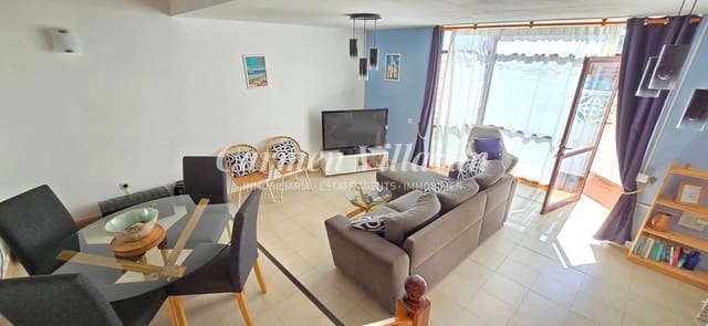 4 bedroom Apartment for sale in Caleta de Fuste, Antigua with pool - € 250,000 (Ref: 9293943)