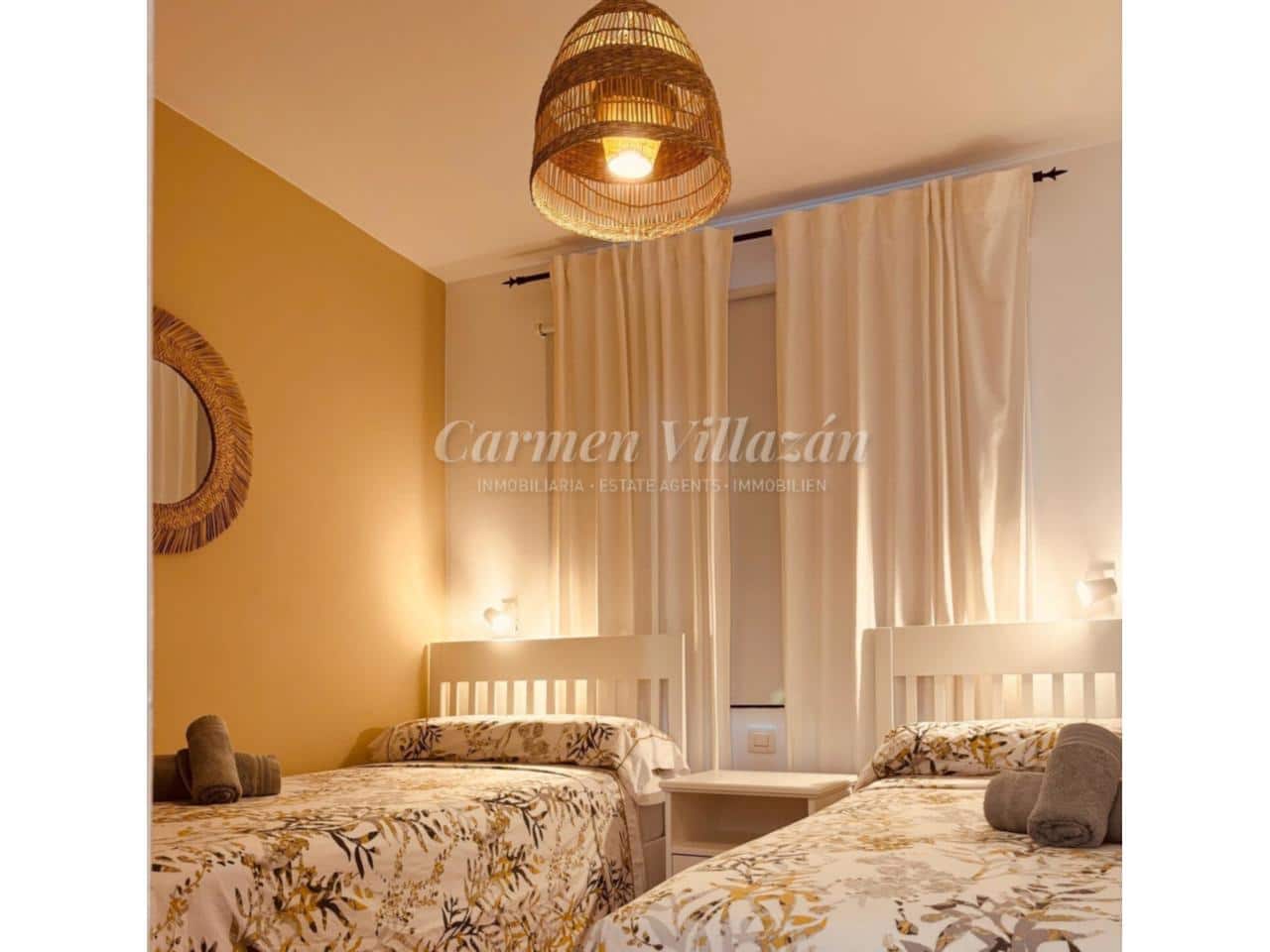 4 bedroom Townhouse for sale in Corralejo with pool - € 365,000 (Ref: 9325233)