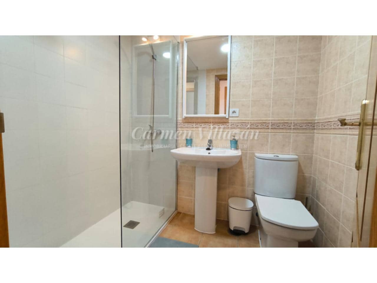 4 bedroom Townhouse for sale in Corralejo with pool - € 365,000 (Ref: 9325233)