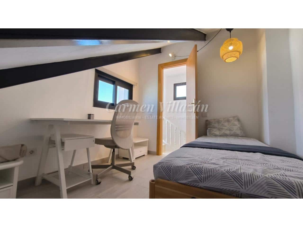 4 bedroom Townhouse for sale in Corralejo with pool - € 365,000 (Ref: 9325233)