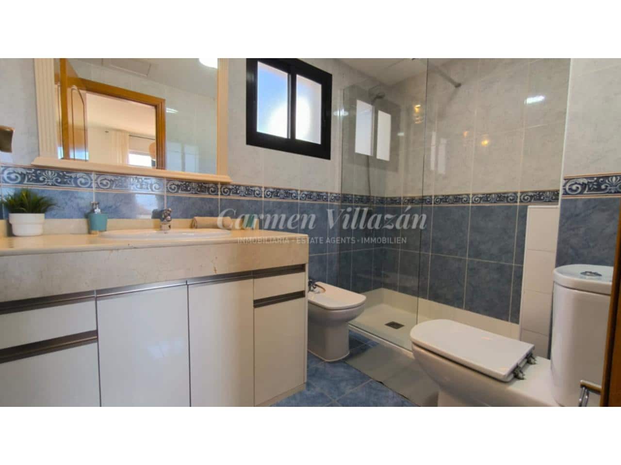 4 bedroom Townhouse for sale in Corralejo with pool - € 365,000 (Ref: 9325233)