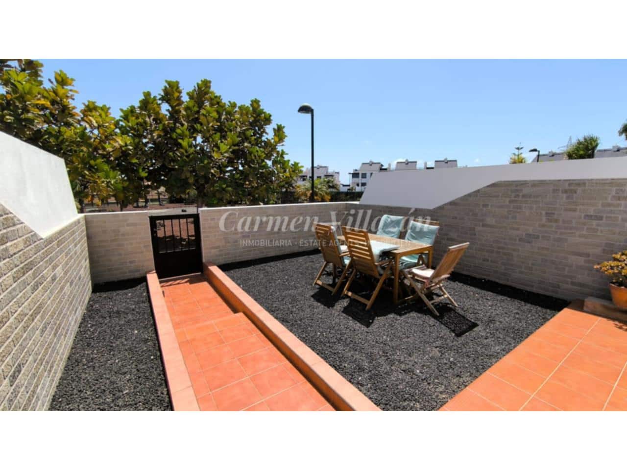 4 bedroom Townhouse for sale in Corralejo with pool - € 365,000 (Ref: 9325233)