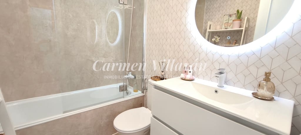 3 sypialnia Willa na sprzedaż w Corralejo z basenem - 355 000 € (Ref: 9338576)