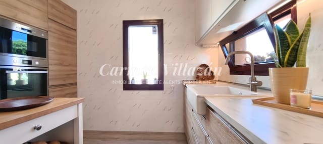 3 sypialnia Willa na sprzedaż w Corralejo, La Oliva z basenem - 355 000 € (Ref: 9338576)