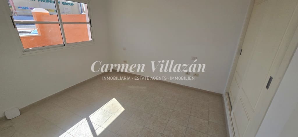 2 soveværelse Lejlighed til salg i Caleta de Fuste med swimmingpool - € 175.000 (Ref: 9343591)