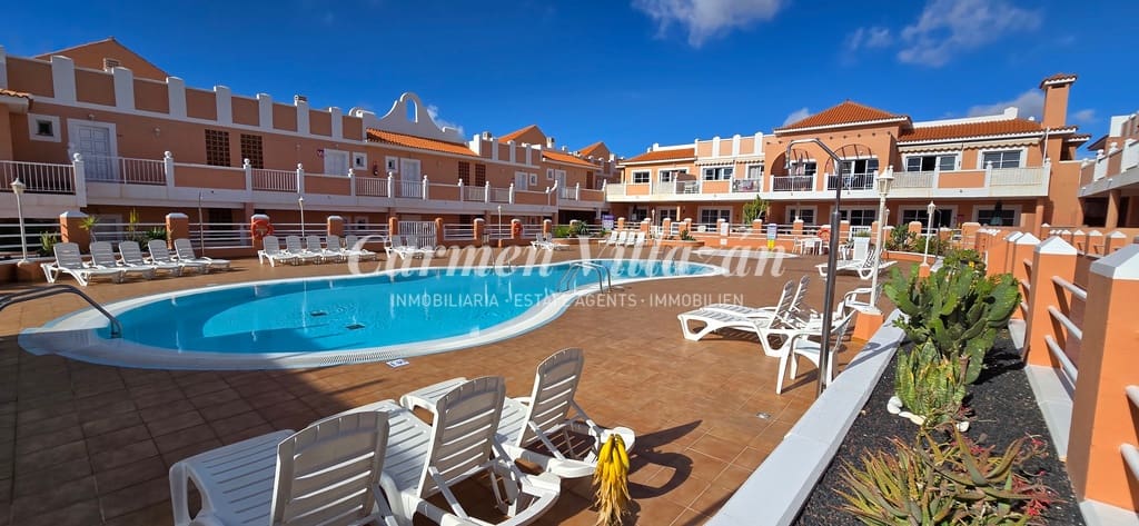2 soveværelse Lejlighed til salg i Caleta de Fuste med swimmingpool - € 175.000 (Ref: 9343591)