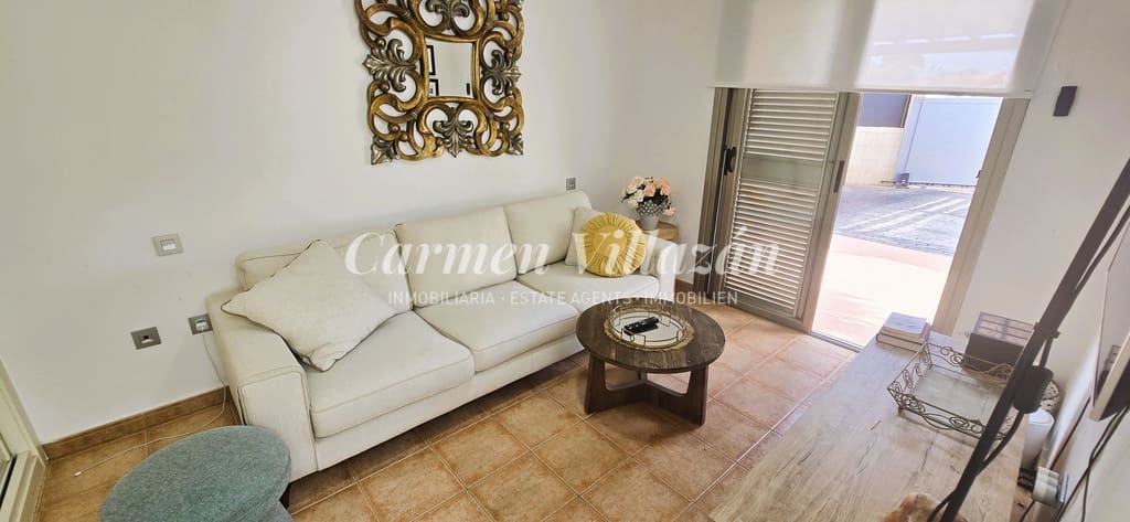 4 quarto Moradia para venda em Caleta de Fuste com piscina - 660 000 € (Ref: 9349996)