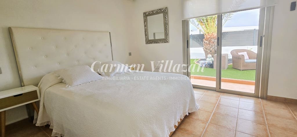 4 quarto Moradia para venda em Caleta de Fuste com piscina - 660 000 € (Ref: 9349996)