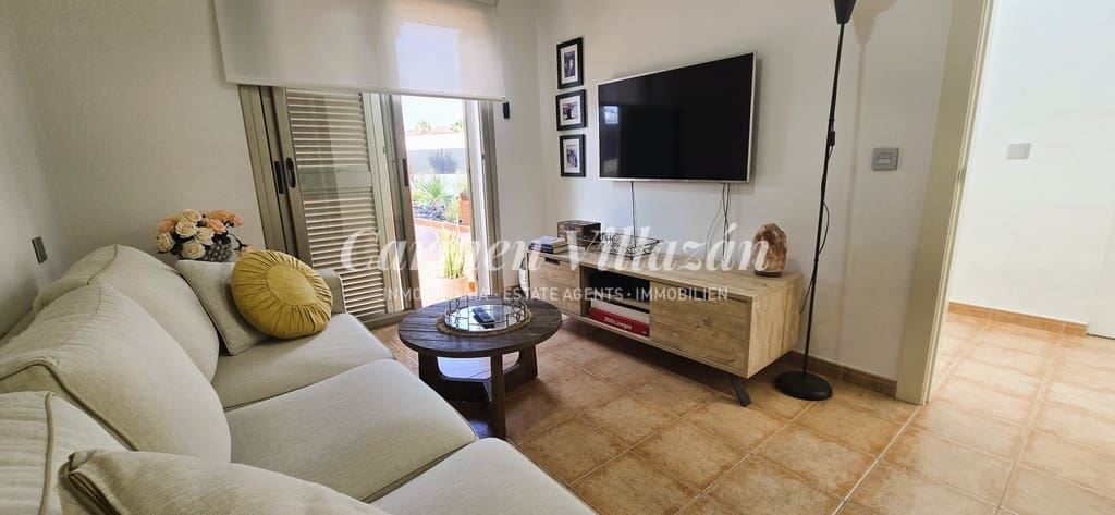 4 quarto Moradia para venda em Caleta de Fuste com piscina - 660 000 € (Ref: 9349996)