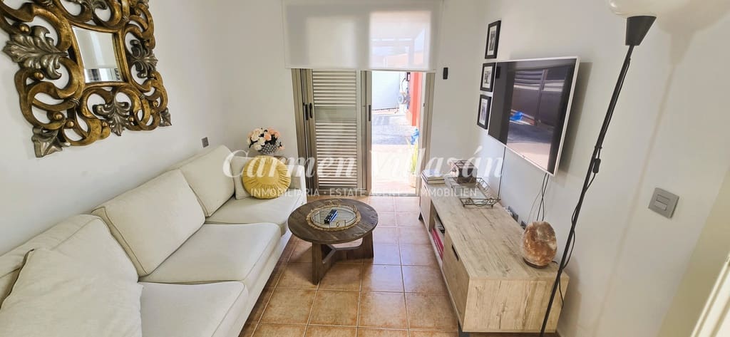 4 quarto Moradia para venda em Caleta de Fuste com piscina - 660 000 € (Ref: 9349996)