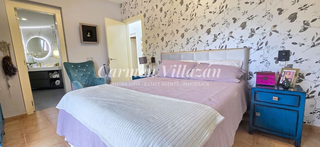 4 quarto Moradia para venda em Caleta de Fuste com piscina - 660 000 € (Ref: 9349996)