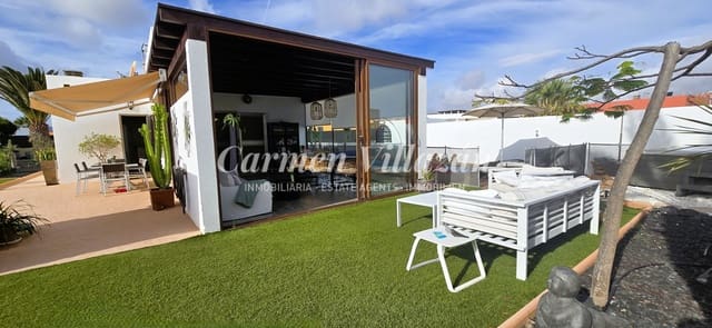 4 quarto Moradia para venda em Caleta de Fuste, Antigua com piscina - 660 000 € (Ref: 9349996)