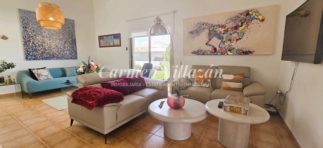 4 quarto Moradia para venda em Caleta de Fuste, Antigua com piscina - 660 000 € (Ref: 9349996)