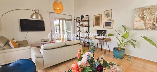 4 quarto Moradia para venda em Caleta de Fuste, Antigua com piscina - 660 000 € (Ref: 9349996)