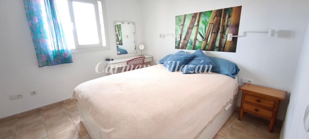 2 soveværelse Byhus til salg i Costa de Antigua med swimmingpool garage - € 175.000 (Ref: 9395309)