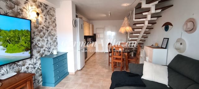 2 sovrum Hus till salu i Costa de Antigua, Antigua med pool garage - 175 000 € (Ref: 9395309)