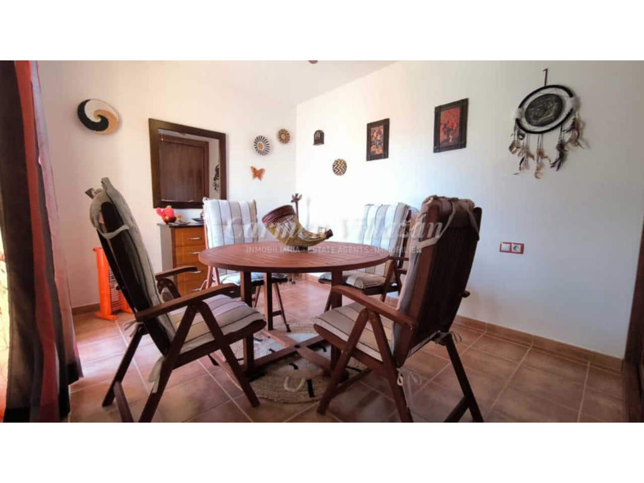 3 slaapkamer Huis te koop in La Oliva met zwembad - € 270.000 (Ref: 9409877)