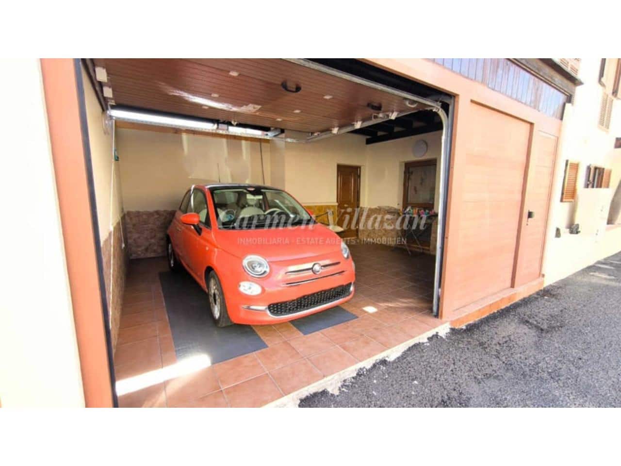 3 slaapkamer Huis te koop in La Oliva met zwembad - € 270.000 (Ref: 9409877)