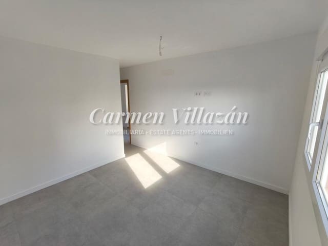 3 bedroom Townhouse for sale in El Matorral, Puerto del Rosario - € 250,000 (Ref: 9409878)