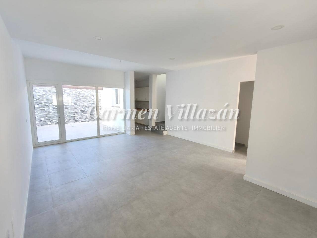 3 bedroom Townhouse for sale in El Matorral - € 250,000 (Ref: 9409878)