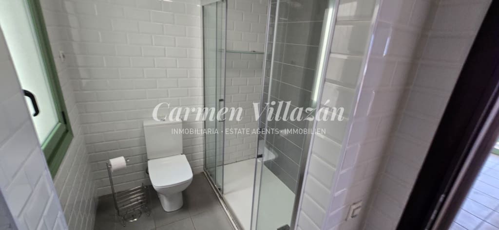 1 slaapkamer Appartement te koop in Caleta de Fuste met zwembad - € 165.000 (Ref: 9444971)