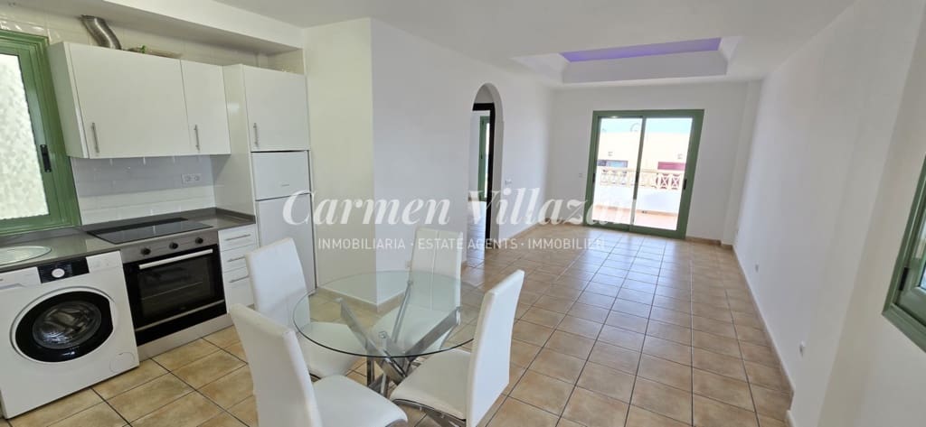 1 slaapkamer Appartement te koop in Caleta de Fuste met zwembad - € 165.000 (Ref: 9444971)