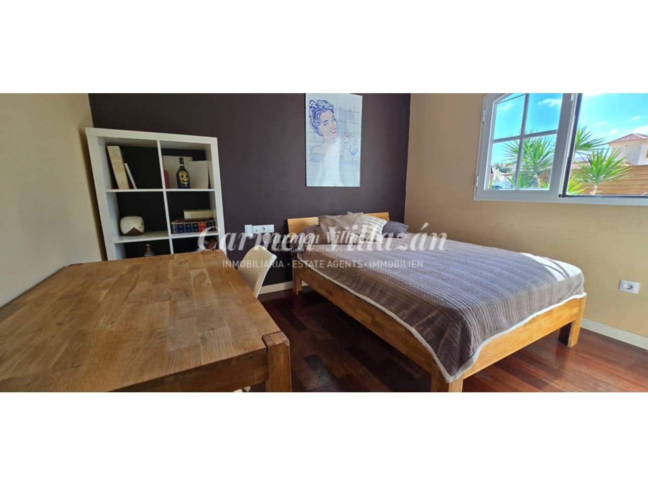 4 Zimmer Villa zu verkaufen in Caleta de Fuste mit Pool - 1.000.000 € (Ref: 9472274)