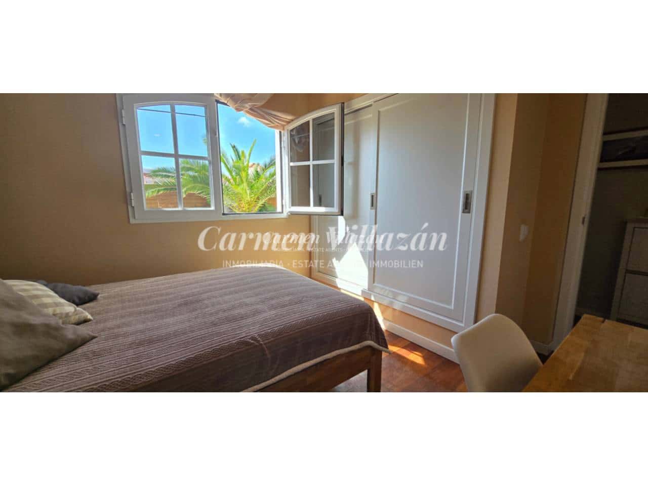 4 Zimmer Villa zu verkaufen in Caleta de Fuste mit Pool - 1.000.000 € (Ref: 9472274)