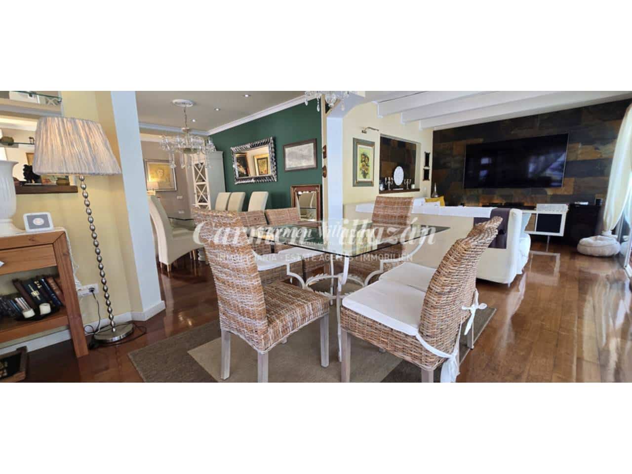 4 Zimmer Villa zu verkaufen in Caleta de Fuste mit Pool - 1.000.000 € (Ref: 9472274)