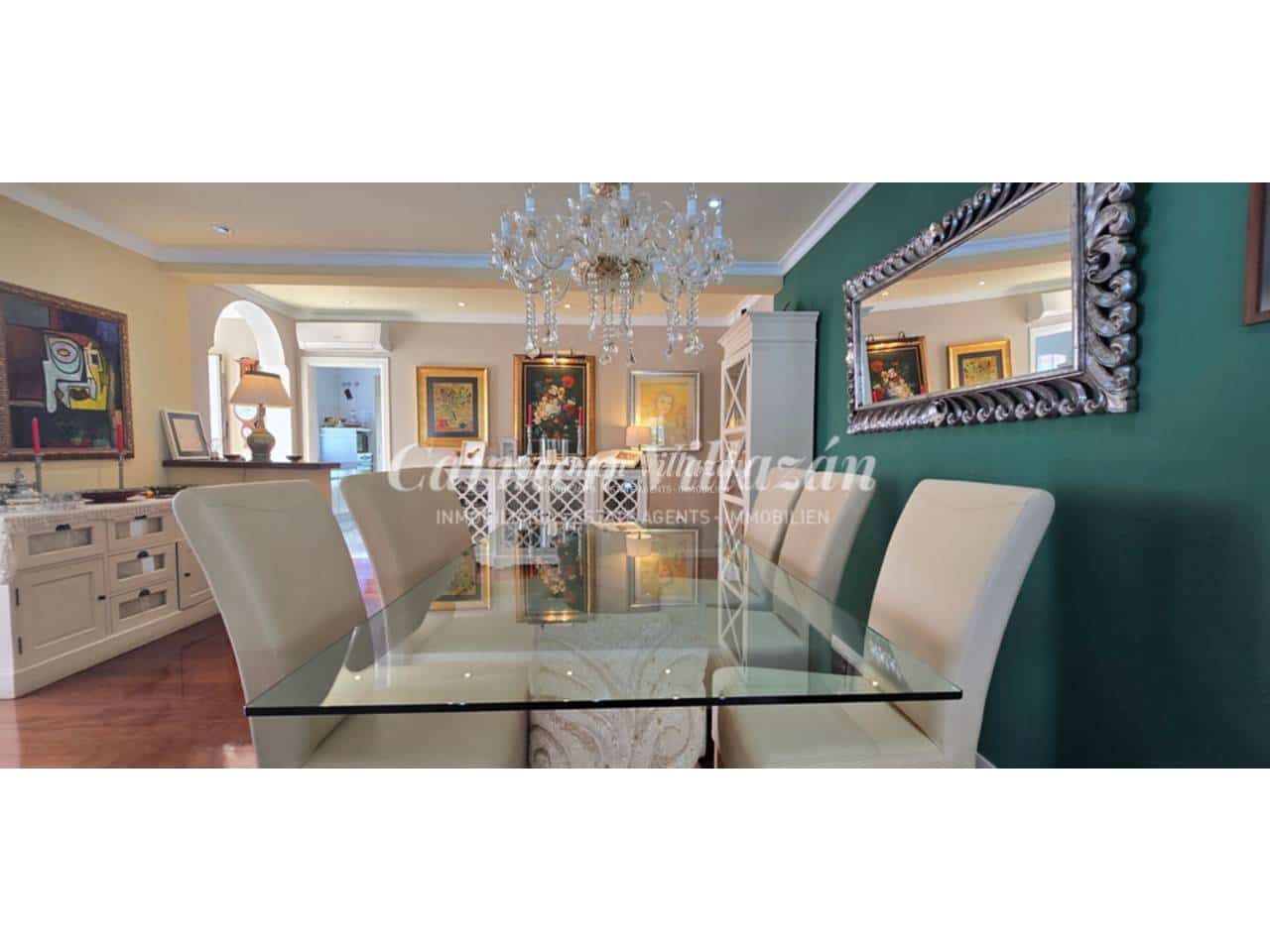 4 Zimmer Villa zu verkaufen in Caleta de Fuste mit Pool - 1.000.000 € (Ref: 9472274)