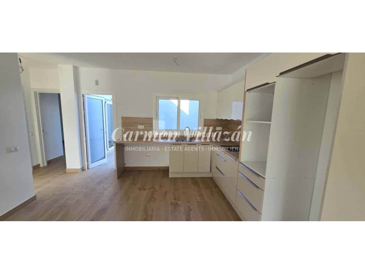 Chalet de 3 habitaciones en Gran Tarajal en venta - 328.000 € (Ref: 9480600)