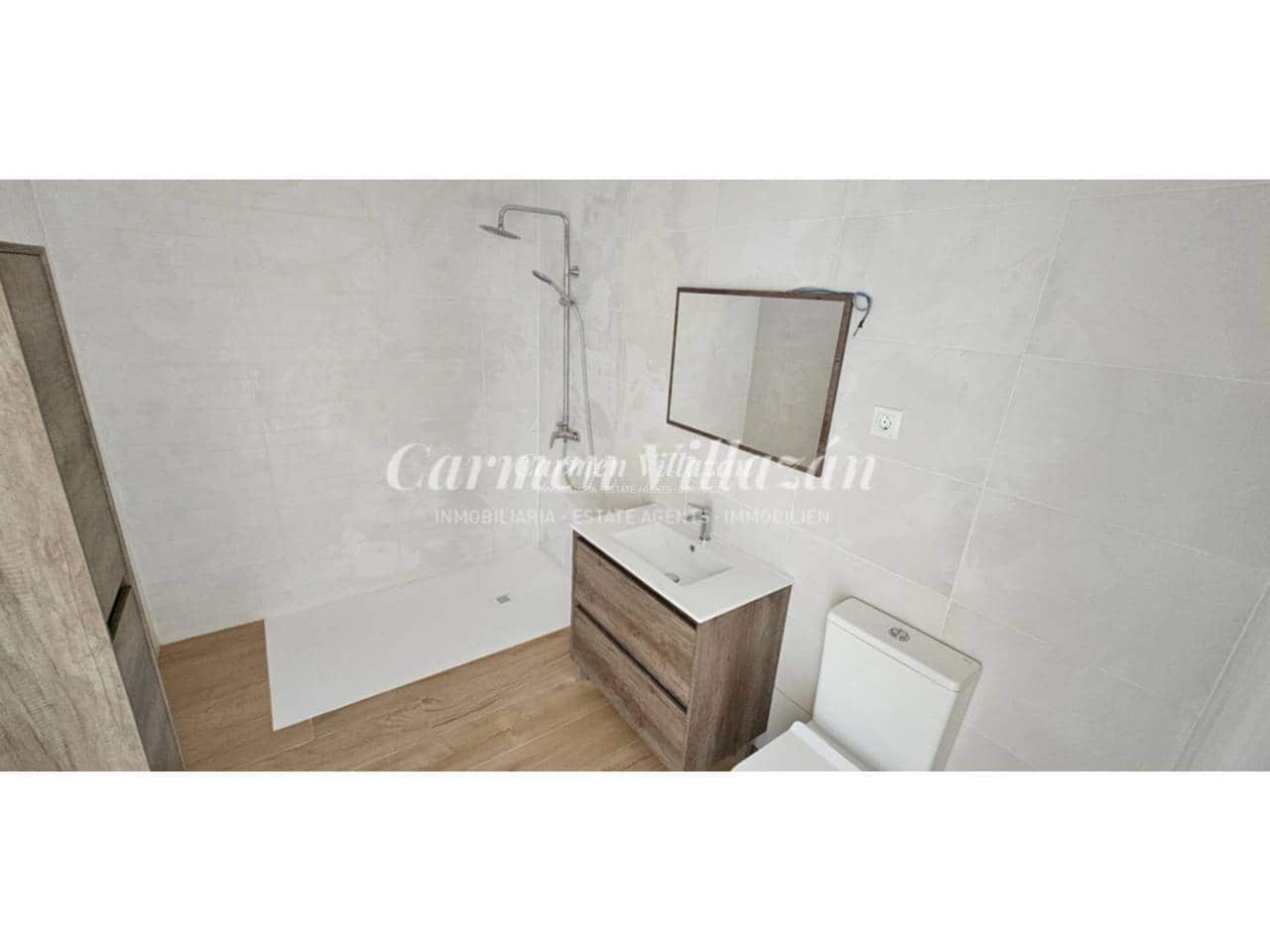 Chalet de 3 habitaciones en Gran Tarajal en venta - 328.000 € (Ref: 9480600)