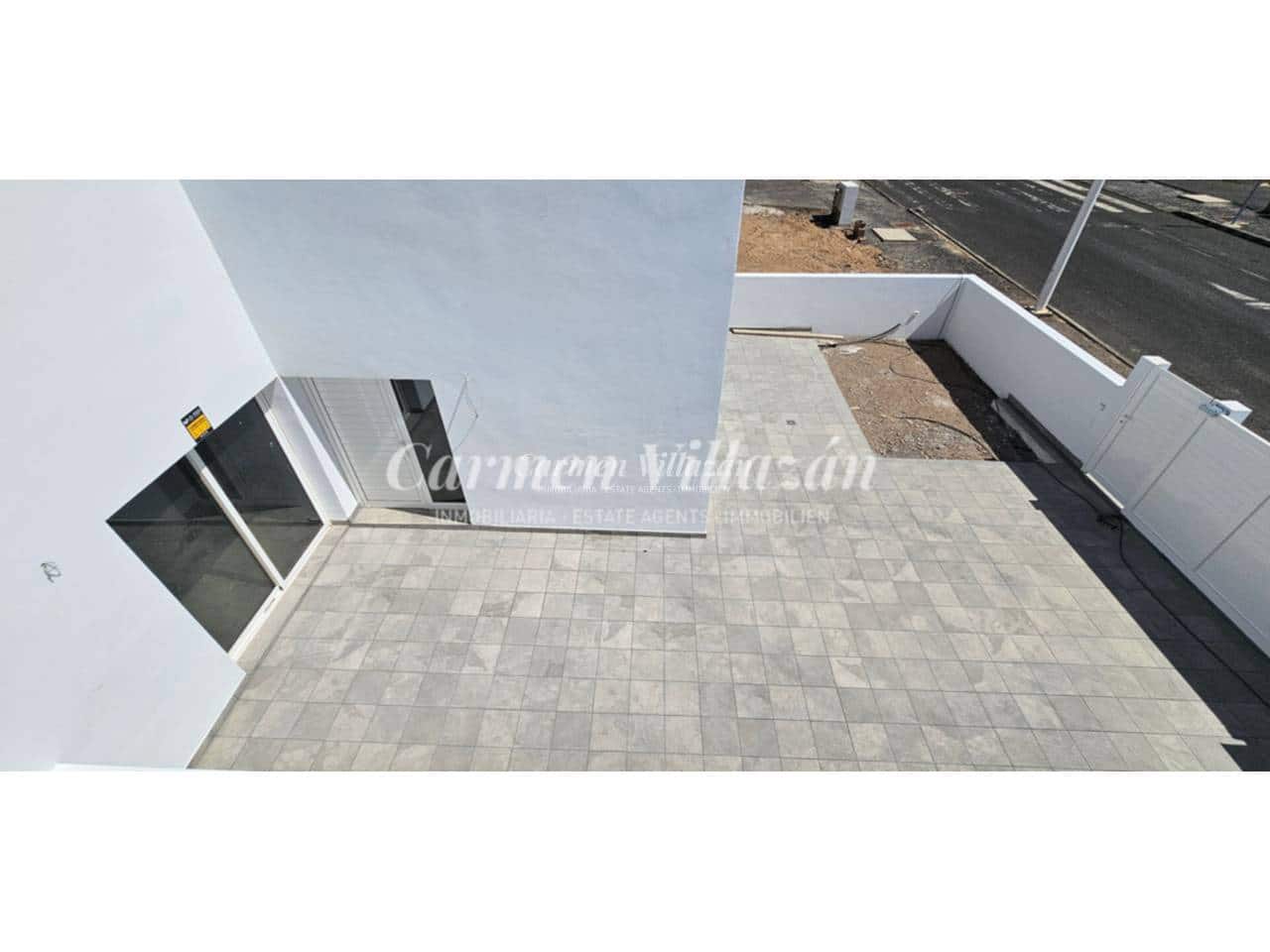 Chalet de 3 habitaciones en Gran Tarajal en venta - 328.000 € (Ref: 9480600)