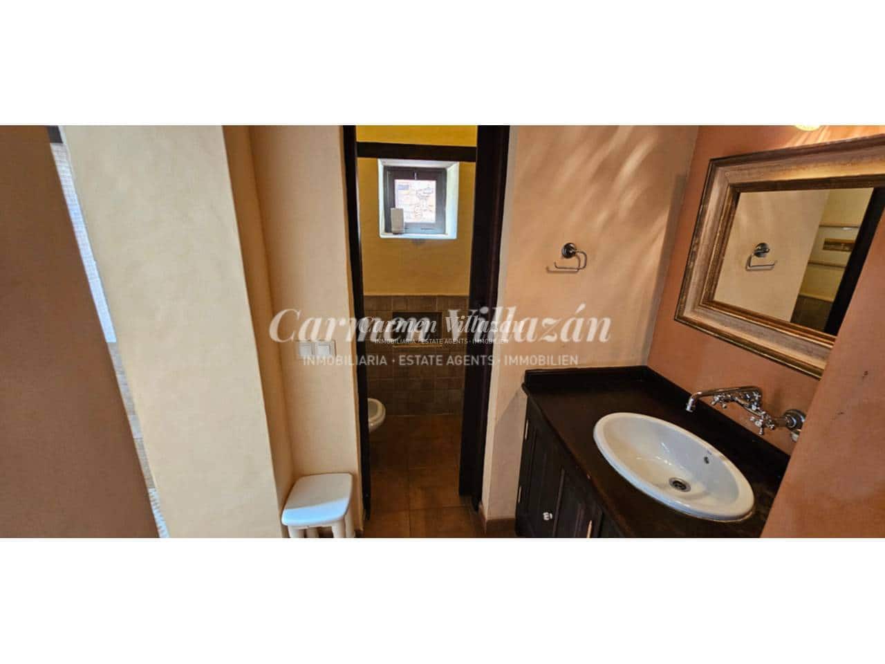 Chalet de 2 habitaciones en Tuineje en venta con piscina garaje - 395.000 € (Ref: 9480602)