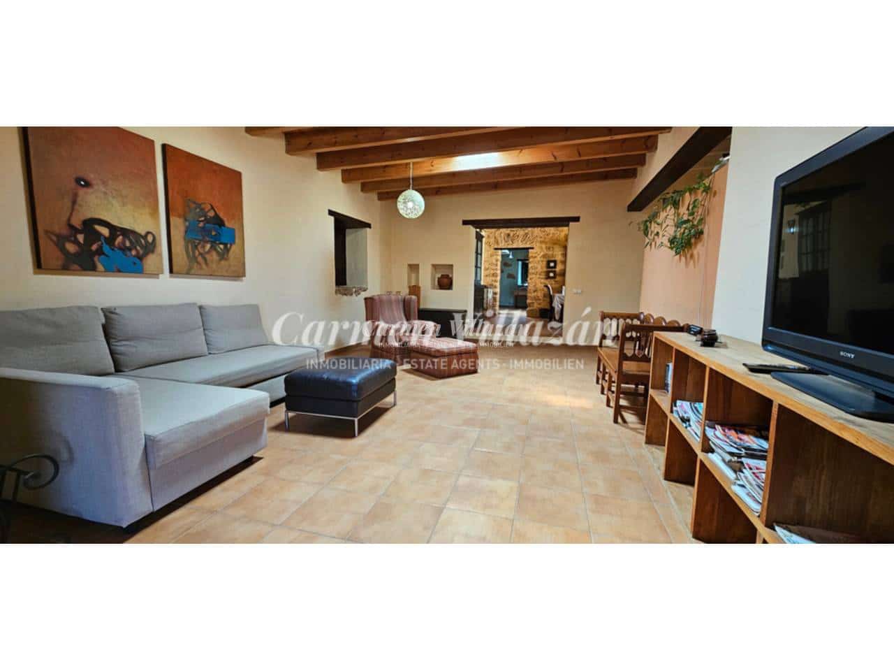 Chalet de 2 habitaciones en Tuineje en venta con piscina garaje - 395.000 € (Ref: 9480602)