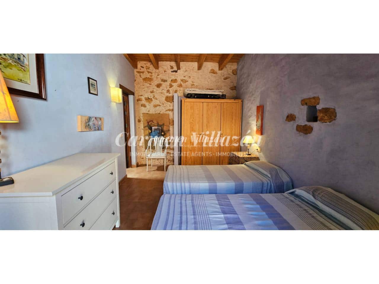 Chalet de 2 habitaciones en Tuineje en venta con piscina garaje - 395.000 € (Ref: 9480602)