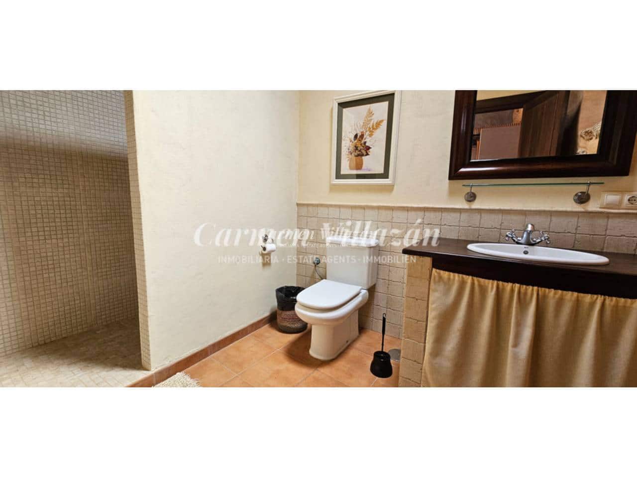 Chalet de 2 habitaciones en Tuineje en venta con piscina garaje - 395.000 € (Ref: 9480602)