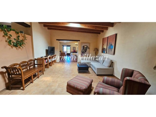 Chalet de 2 habitaciones en Tuineje en venta con piscina garaje - 395.000 € (Ref: 9480602)