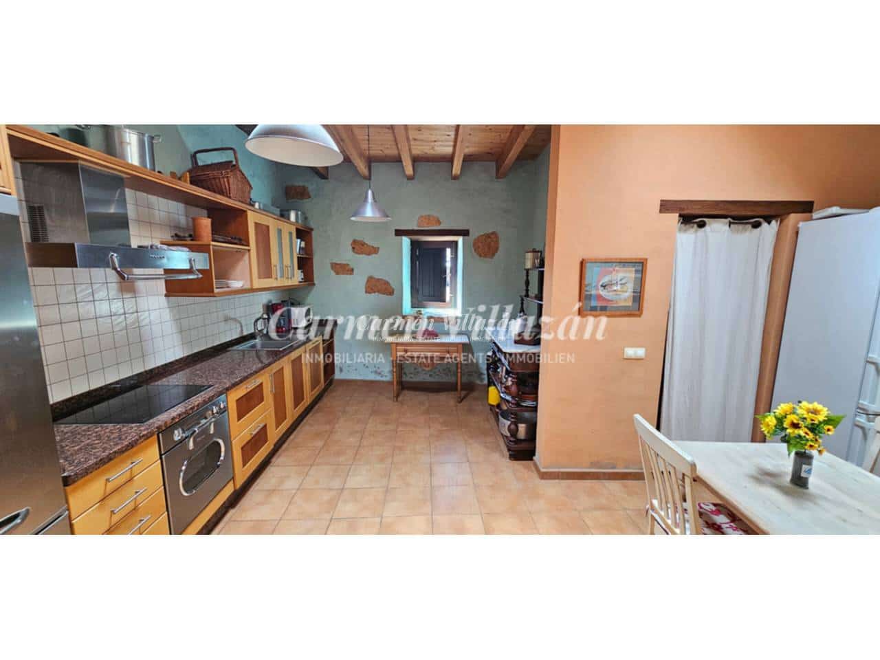 Chalet de 2 habitaciones en Tuineje en venta con piscina garaje - 395.000 € (Ref: 9480602)