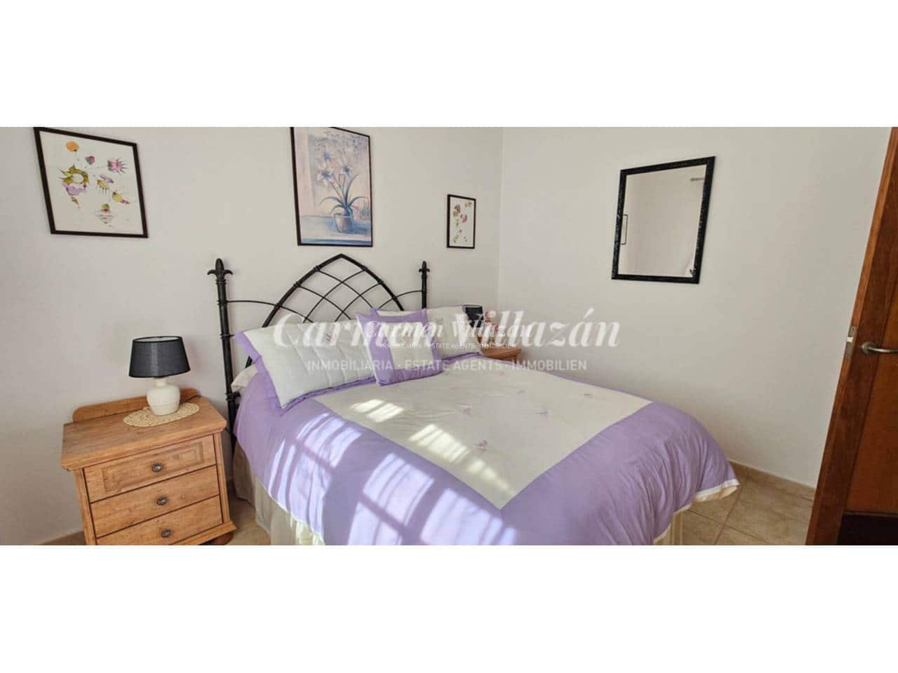 4 bedroom Villa for sale in Antigua with pool - € 450,000 (Ref: 9480604)