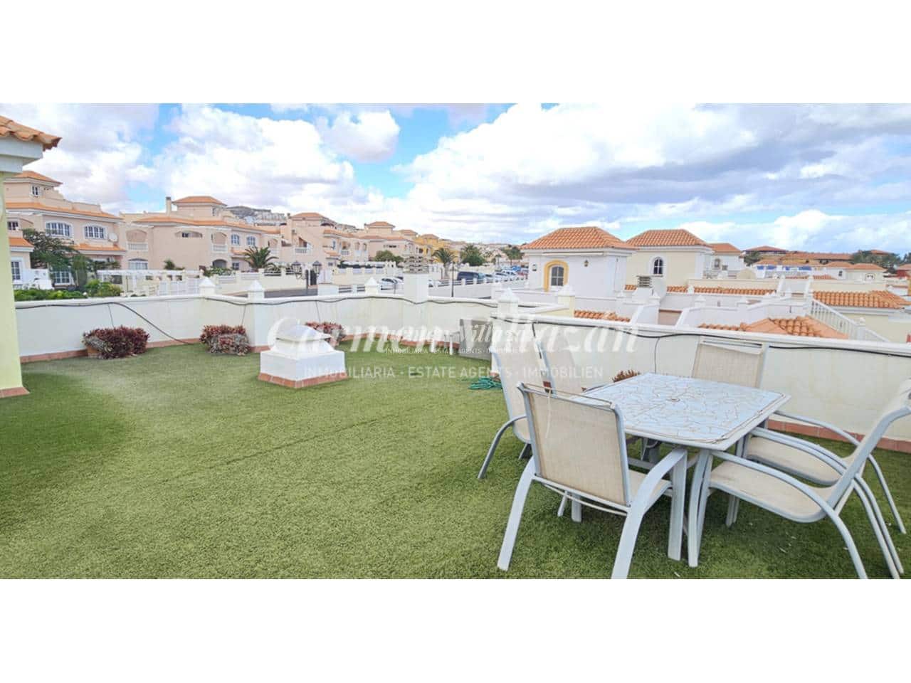 4 bedroom Villa for sale in Antigua with pool - € 450,000 (Ref: 9480604)