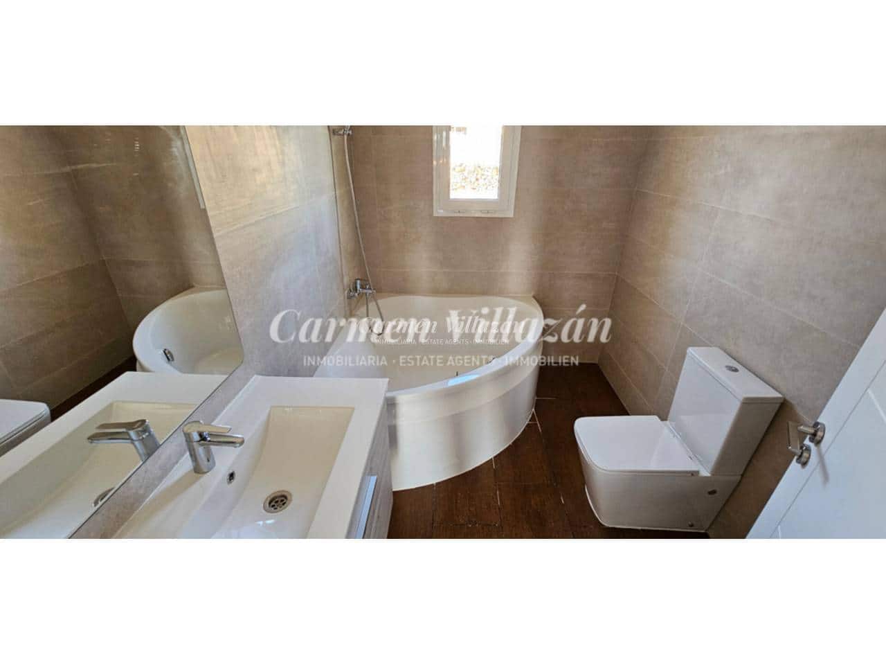 Chalet de 3 habitaciones en Triquivijate en venta - 310.000 € (Ref: 9480605)