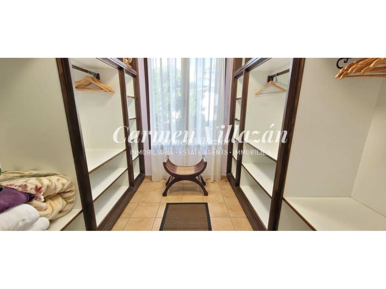 Chalet de 5 habitaciones en Lajares en venta con piscina garaje - 850.000 € (Ref: 9480606)