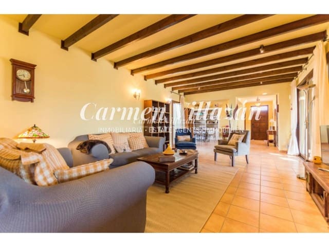 Chalet de 5 habitaciones en Lajares, La Oliva en venta con piscina garaje - 850.000 € (Ref: 9480606)