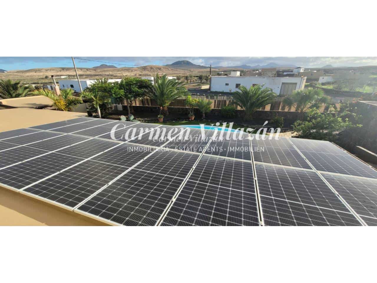 Chalet de 5 habitaciones en Lajares en venta con piscina garaje - 850.000 € (Ref: 9480606)