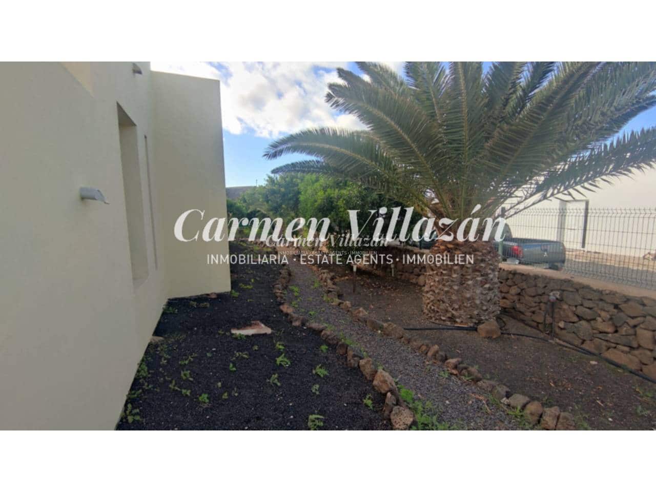 Chalet de 5 habitaciones en Lajares en venta con piscina garaje - 850.000 € (Ref: 9480606)