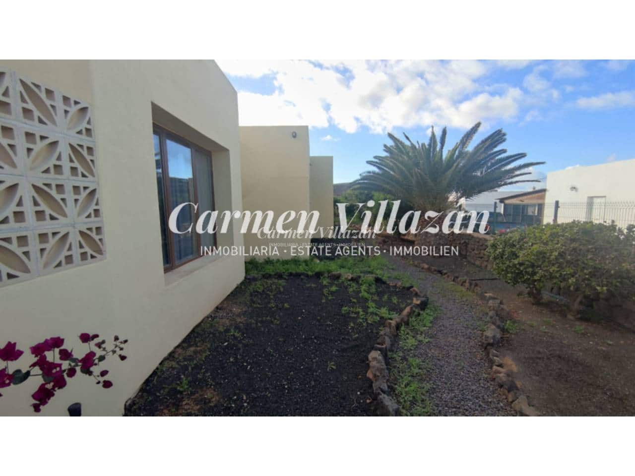 Chalet de 5 habitaciones en Lajares en venta con piscina garaje - 850.000 € (Ref: 9480606)